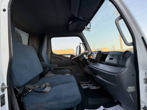 2012 Mitsubishi Fuso FE180