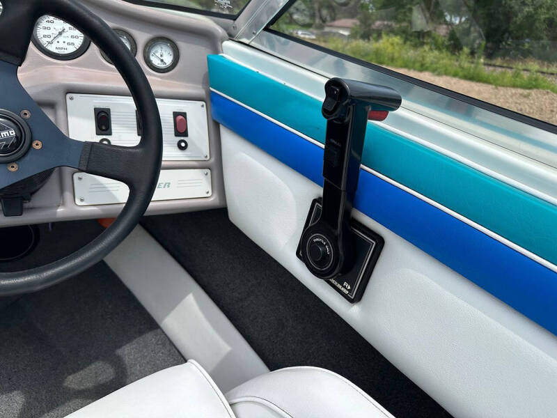 1993 Rinker CAPTIVA