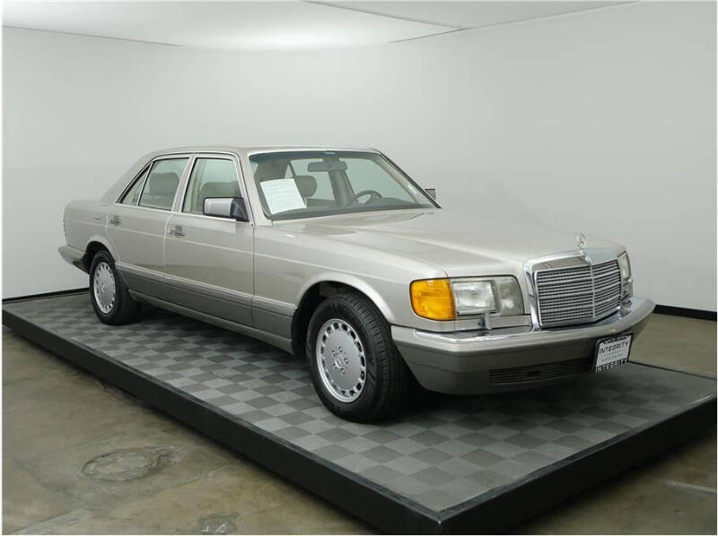 1991 Mercedes-Benz 300-Class 300 SE
