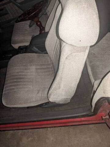 1991 Pontiac Sunbird SE