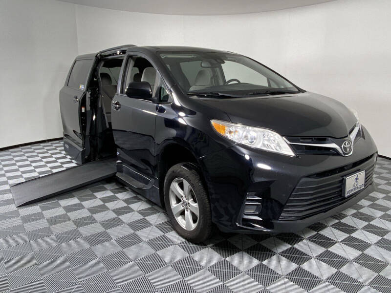 2019 Toyota Sienna for sale at AMS Vans in Tucker GA