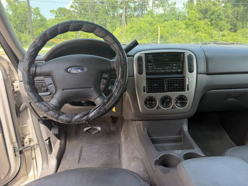 2003 Ford Explorer XLT