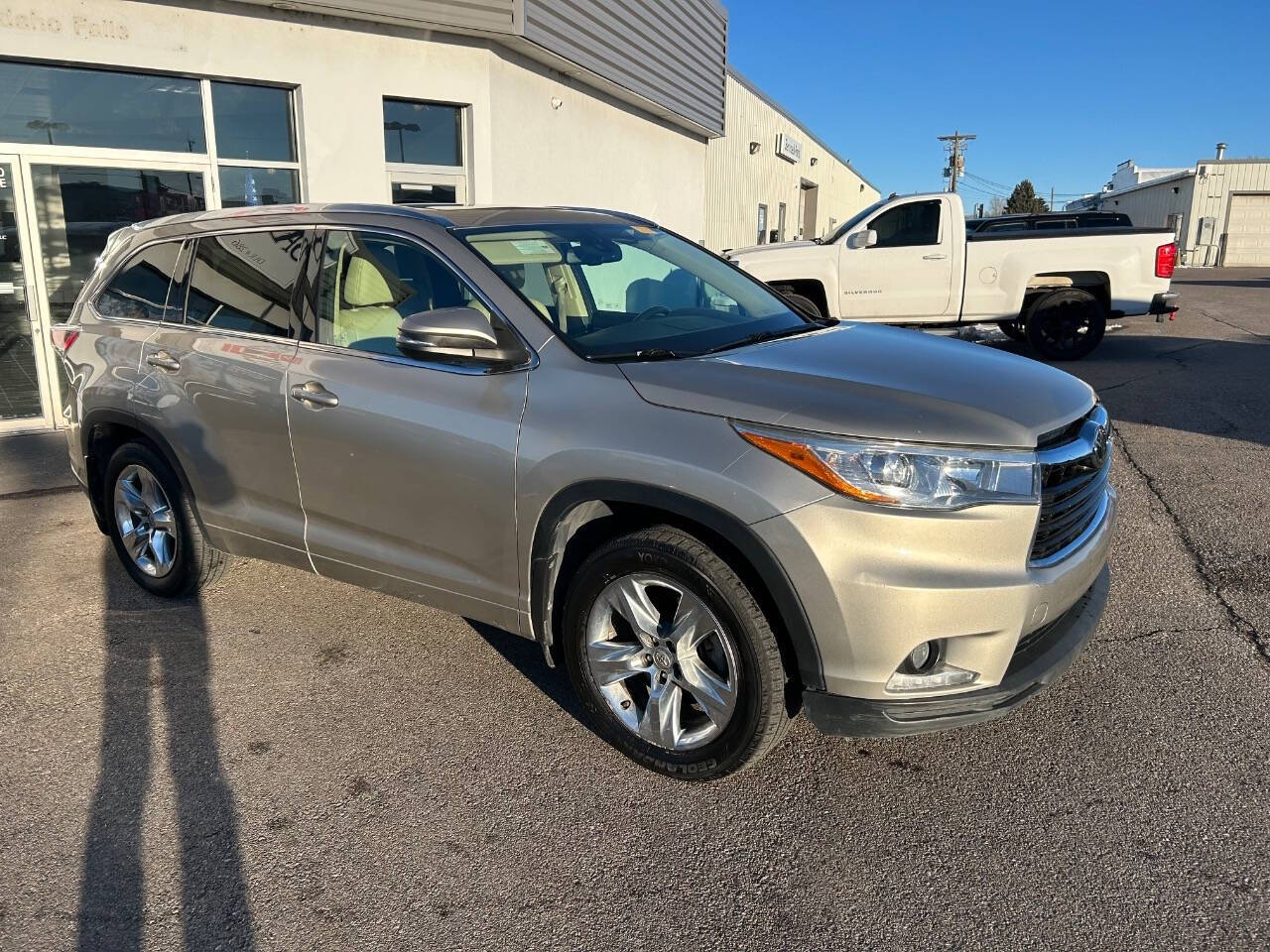 2015 Toyota Highlander for sale at Daily Driven LLC in Idaho Falls, ID