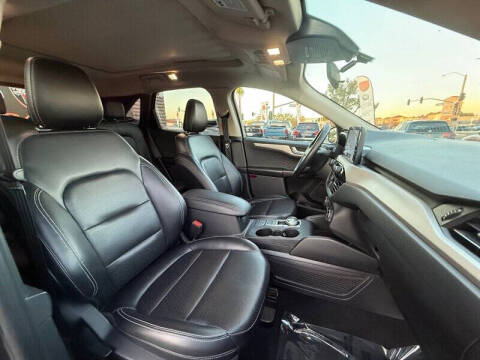 2020 Ford Escape SEL