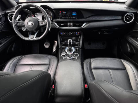 2022 Alfa Romeo Stelvio Sprint