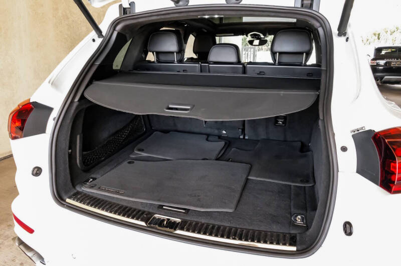 2015 Porsche Cayenne Turbo