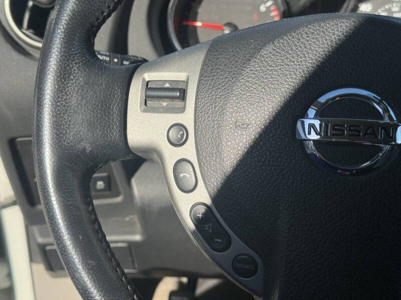 2011 Nissan Rogue SV