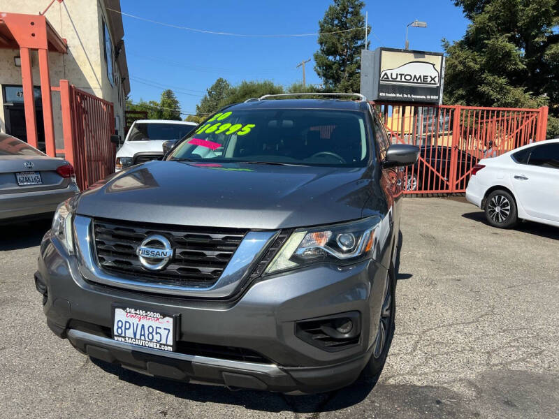 2020 Nissan Pathfinder S photo 8