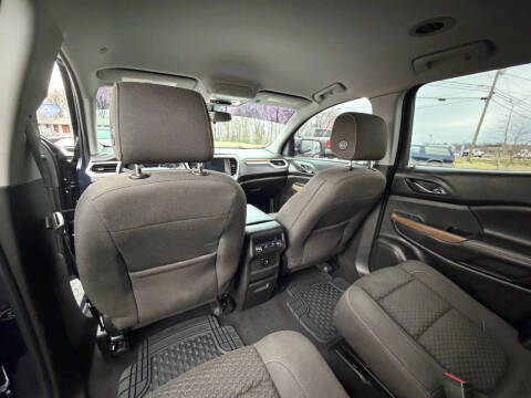 2017 GMC Acadia SLE-2