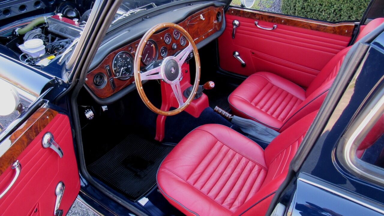 1968 Triumph TR250 24