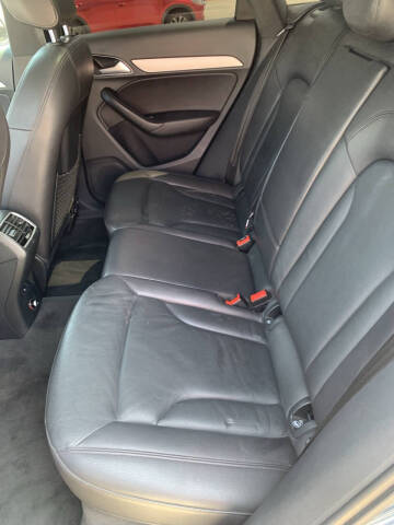 2017 Audi Q3 2.0T Premium