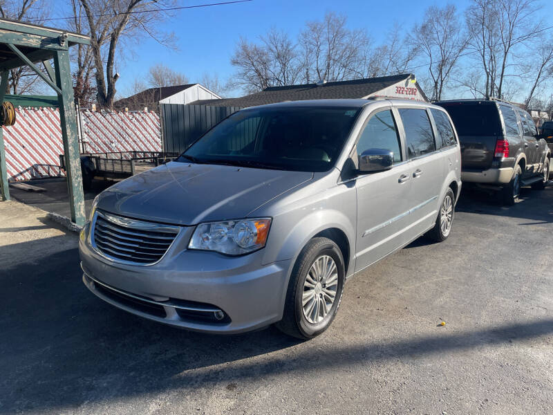 2015 Chrysler Town and Country for sale at Jerry & Menos Auto Sales in Belton MO