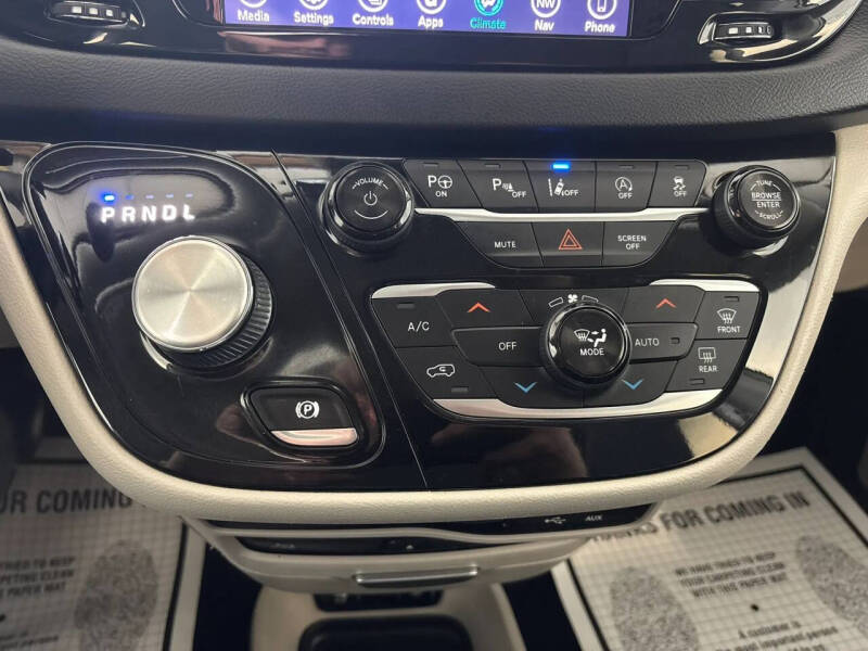 2019 Chrysler Pacifica Touring Plus