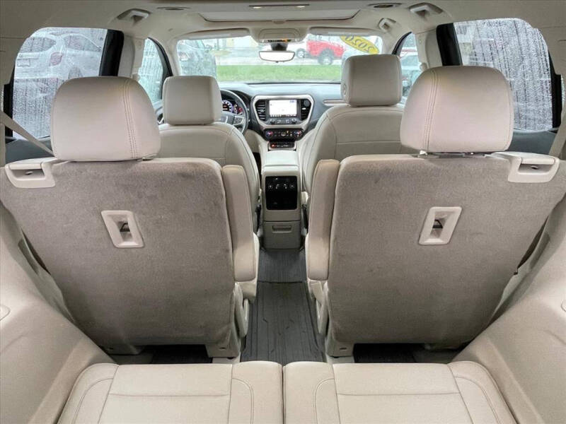 2020 GMC Acadia Denali