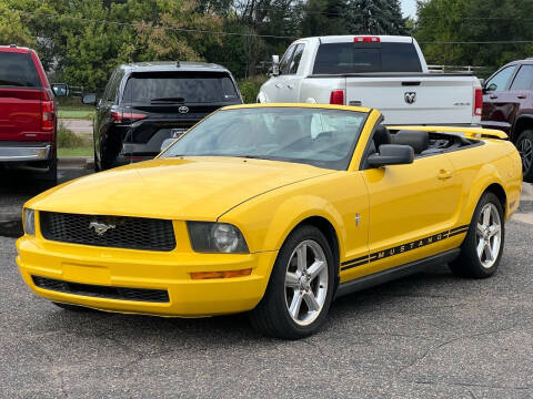 2005 Ford Mustang for sale at North Imports LLC in Burnsville MN