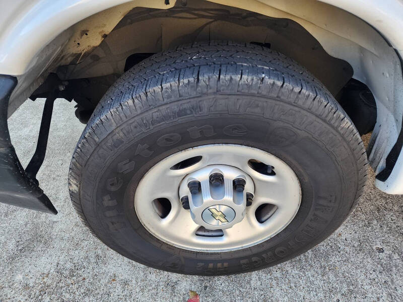 2022 Chevrolet Express 2500