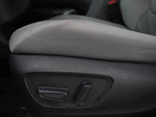 2024 Toyota Sienna LE 8-Passenger