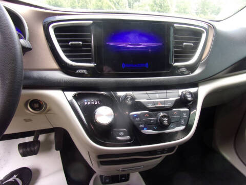 2017 Chrysler Pacifica Touring