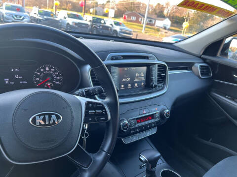 2019 Kia Sorento LX