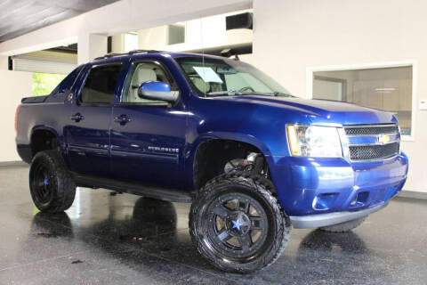 2013 Chevrolet Avalanche LS Black Diamond