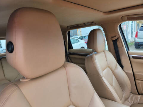 2011 Porsche Cayenne Tiptronic