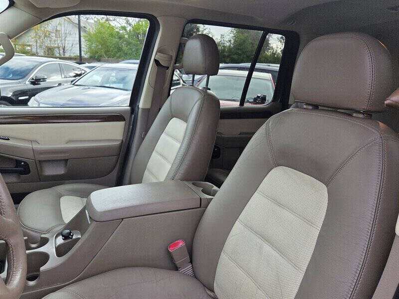 2005 Ford Explorer Eddie Bauer