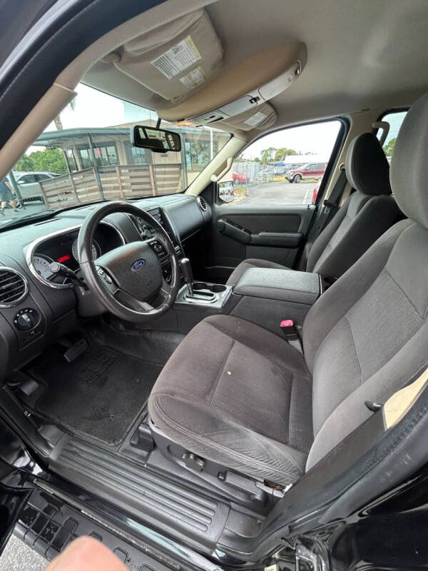 2010 Ford Explorer Sport Trac XLT