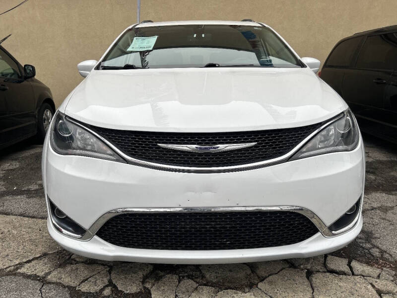 2020 Chrysler Pacifica Touring L