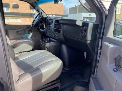 2017 Chevrolet Express LS 2500