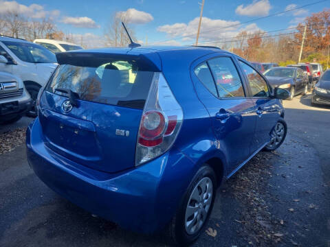 2014 Toyota Prius c Three