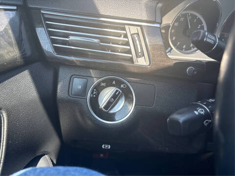 2011 Mercedes-Benz E-Class