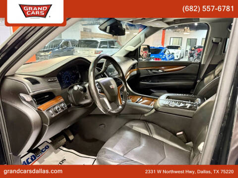 2017 Cadillac Escalade Luxury