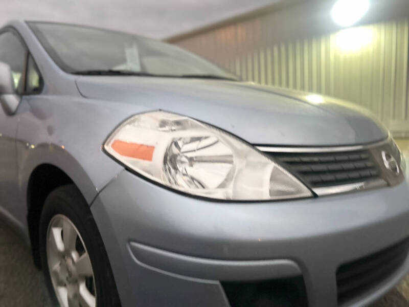 2009 Nissan Versa 1.8 SL