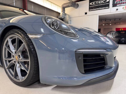 2017 Porsche 911 Carrera