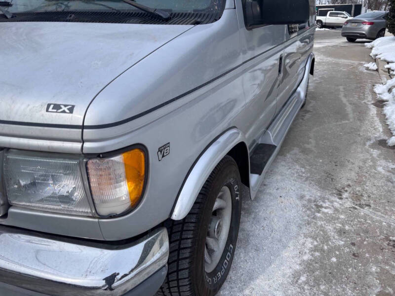 2000 Ford E-Series E-150