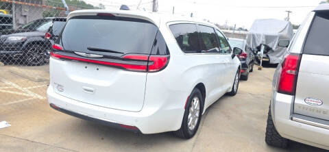 2024 Chrysler Pacifica Touring L