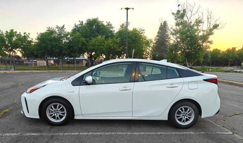 2019 Toyota Prius LE