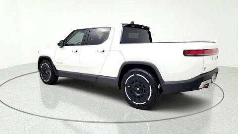 2025 Rivian R1T