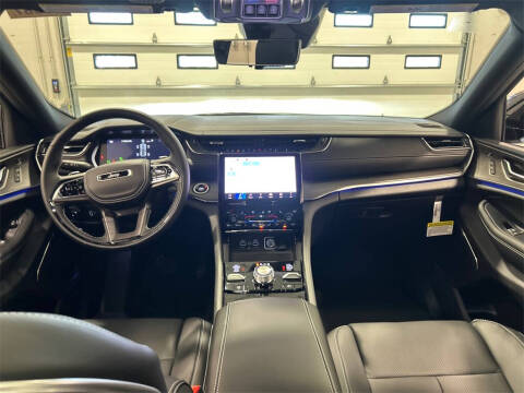 2025 Jeep Grand Cherokee Overland