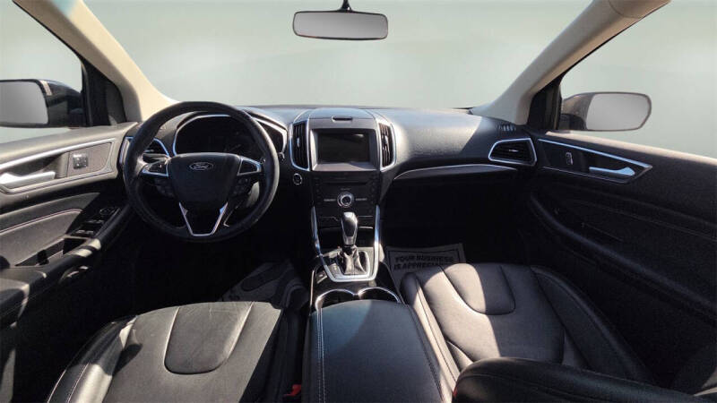 2018 Ford Edge Titanium