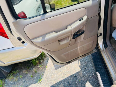 2005 Ford Explorer XLT