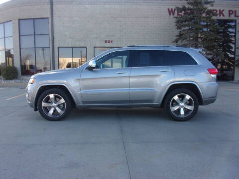 2015 Jeep Grand Cherokee for sale at Elite Motors in Fargo ND