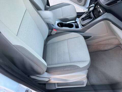 2014 Ford C-MAX Hybrid SE