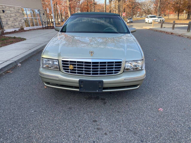 1997 Cadillac DeVille for sale at Vintage Motors USA in Roselle, NJ