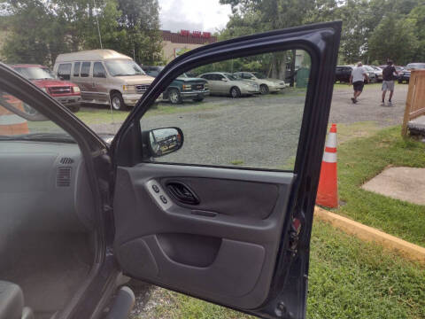 2004 Ford Escape XLT