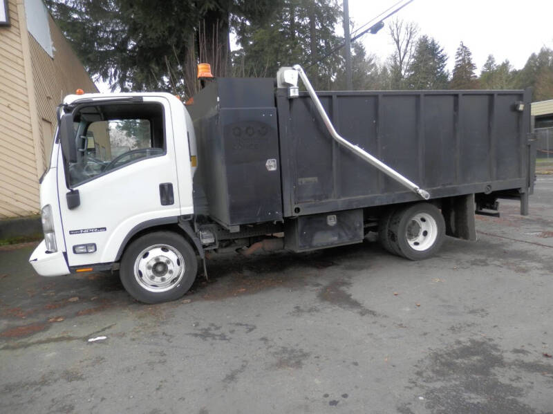 2016 Isuzu NPR-HD