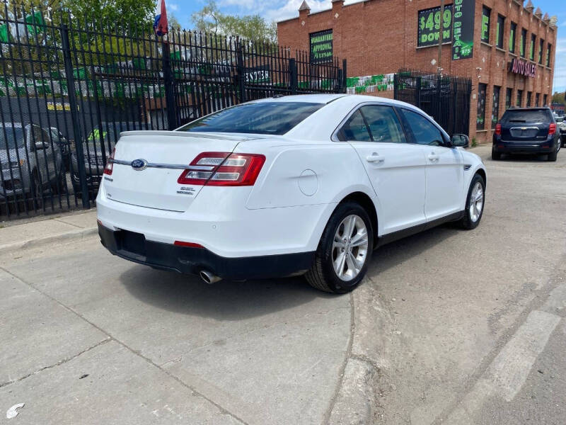 2013 Ford Taurus SEL