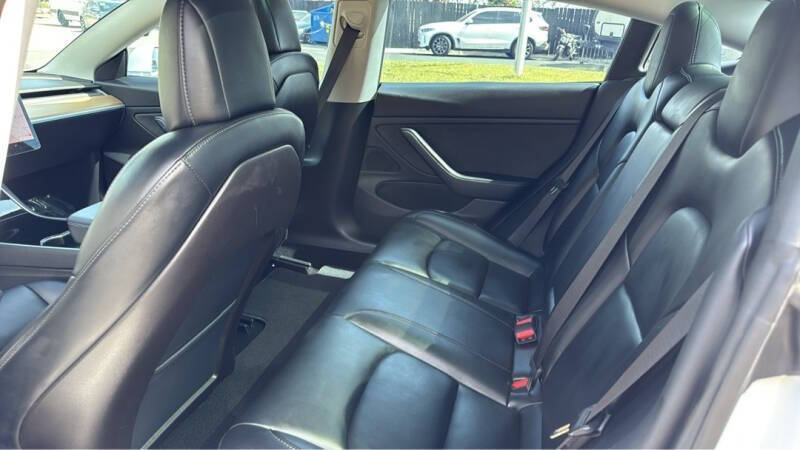 2019 Tesla Model 3 Standard Range