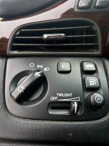 2004 Cadillac DeVille DTS