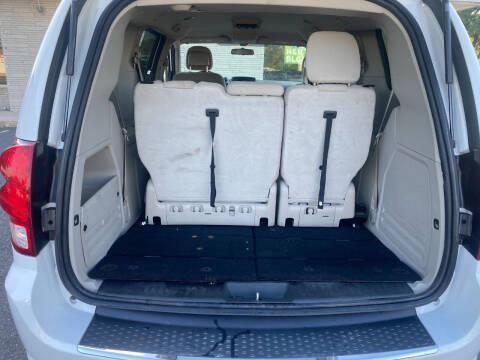 2015 Dodge Grand Caravan SE